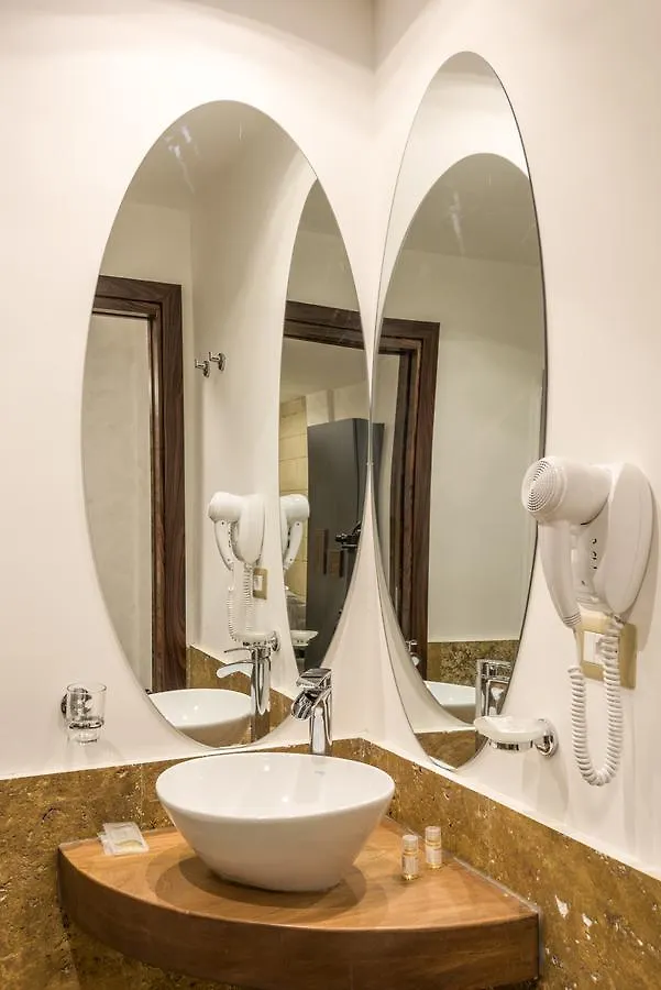 Rifugio Degli Artisti Top B&B ローマ ベッド・アンド・ブレックファスト